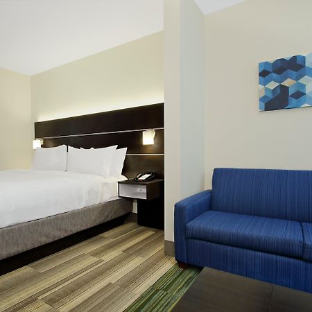 Holiday Inn Express & Suites - Brookshire - Katy Freeway By Ihg Exterior photo
